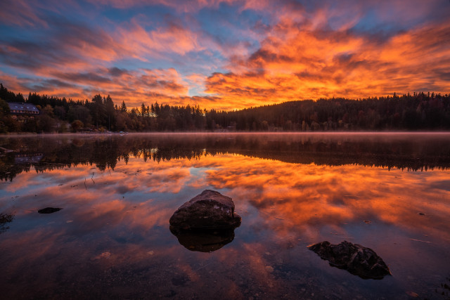 Morgenrot über dem Windgfällweiher