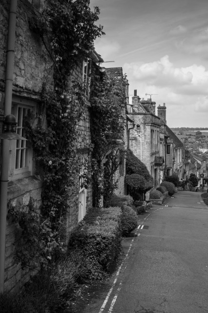 Burford, The Hill