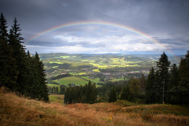 Aussicht vom Windeckkopf mit Regenbogen