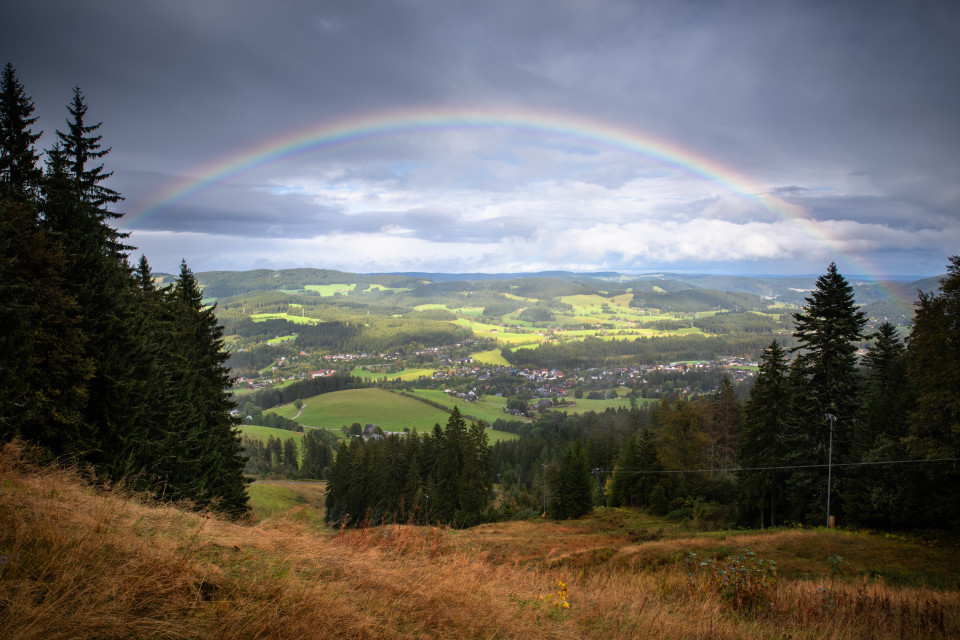 Aussicht vom Windeckkopf mit Regenbogen
